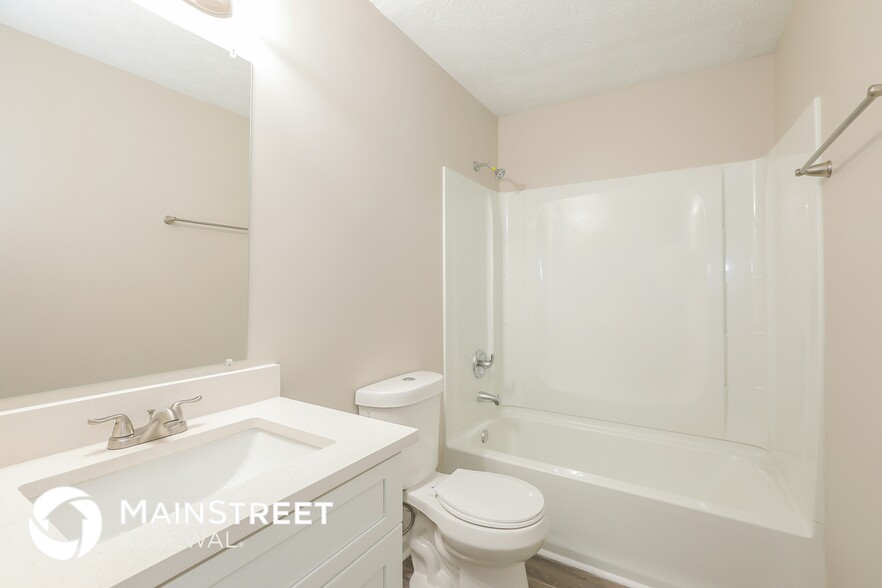 Building Photo - 1576 Ember Cir SW