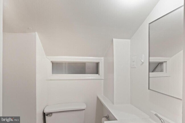 Building Photo - 1454 N Quinn St