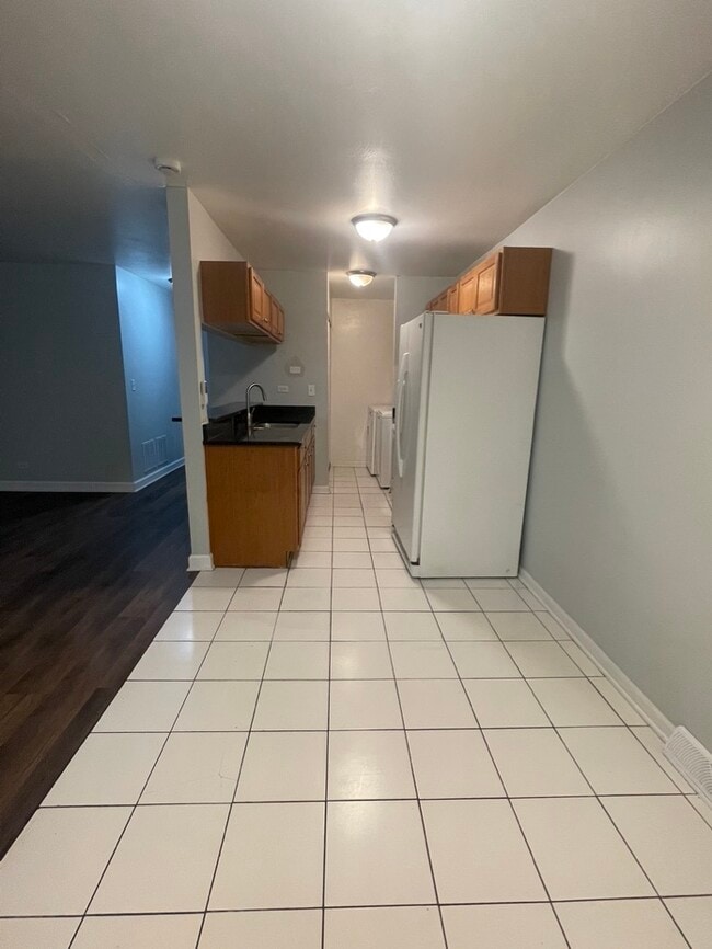 Building Photo - 533 Darlene Ln