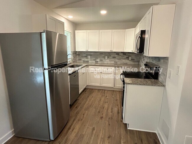 Building Photo - 2325 Quartz Ct