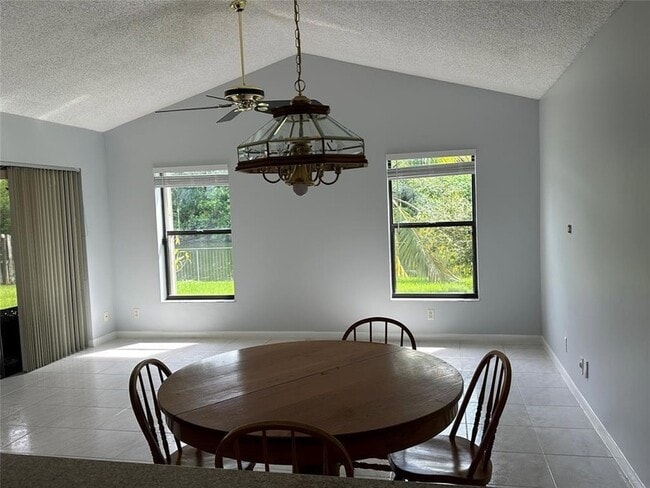 Building Photo - 22656 Pickerel Cir