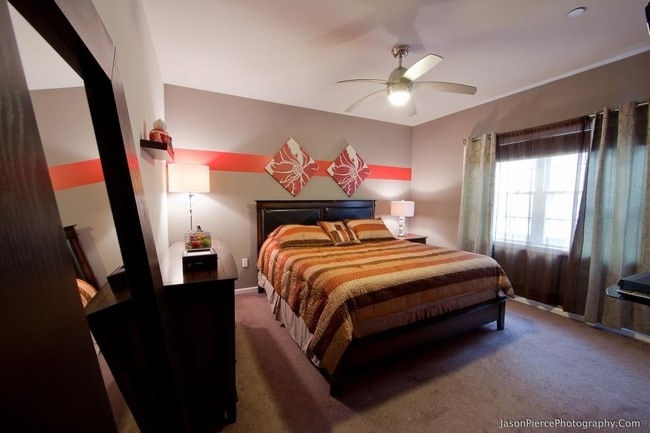 Interior Photo - The Colonade