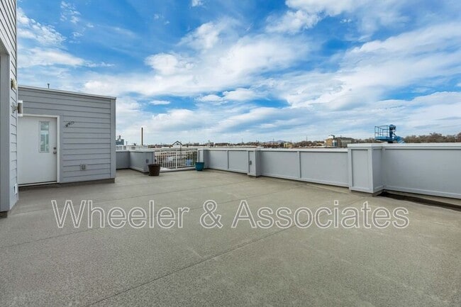 Building Photo - 3586 S Xenon Dr