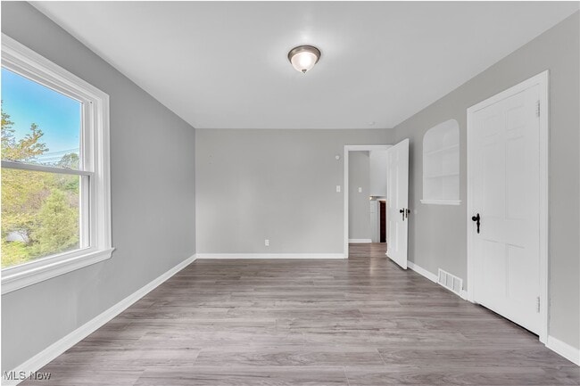 Building Photo - 3557 Silsby Rd