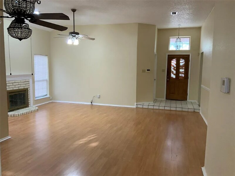 Building Photo - 624 Beatty Dr