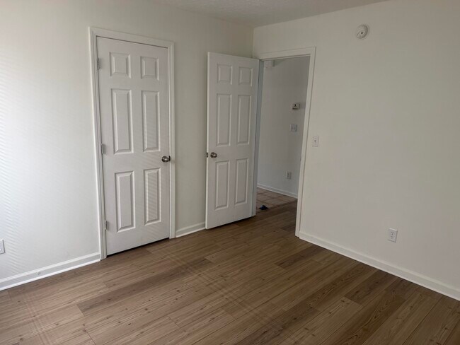 Building Photo - 2593 Rockaway Pl