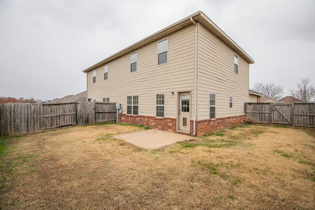 Building Photo - ***300 Copper Oaks***