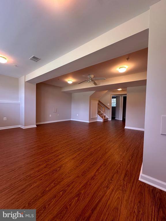 Building Photo - 9400 Birchwood Ct W