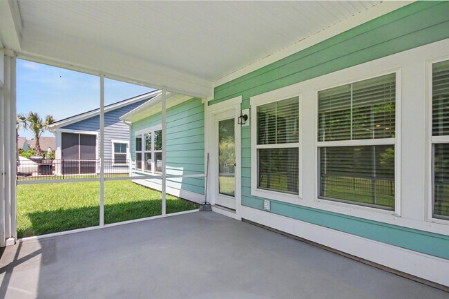 Building Photo - 2223 Blue Crane Cir