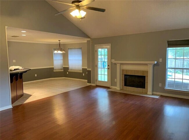 Building Photo - 1983 W Rachael Dr