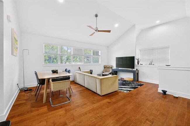 Building Photo - 1312 Woodland Ave