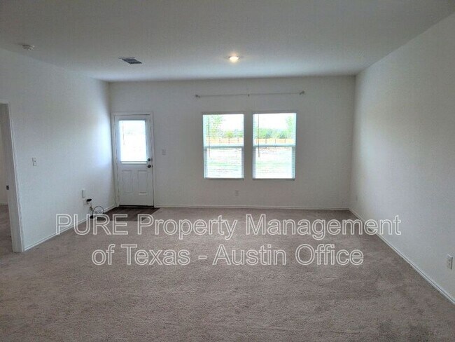 Building Photo - 12925 Michigan Shrs Trce