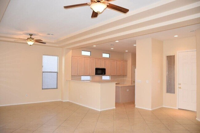 Building Photo - 2057 King Mesa Dr