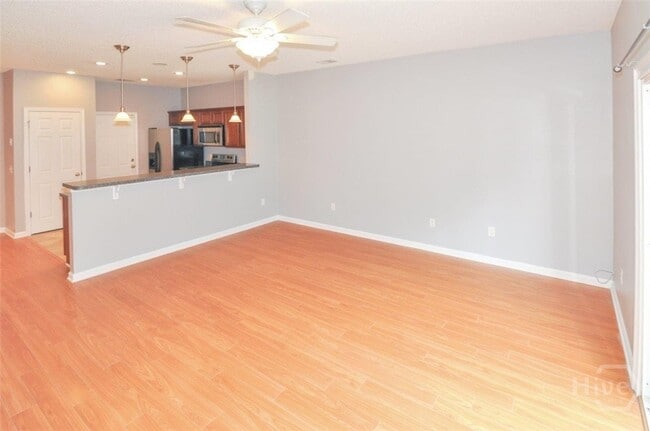 Building Photo - 1040 Canyon Oak Loop