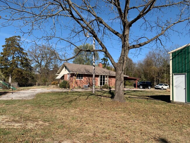 Building Photo - 5731 S Bearfield Rd