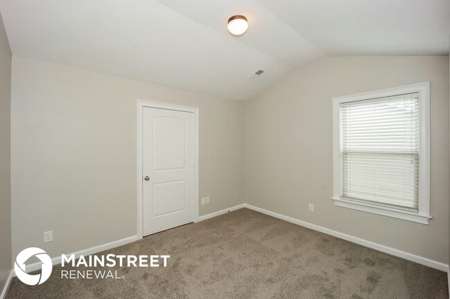 Building Photo - 217 Chert Way
