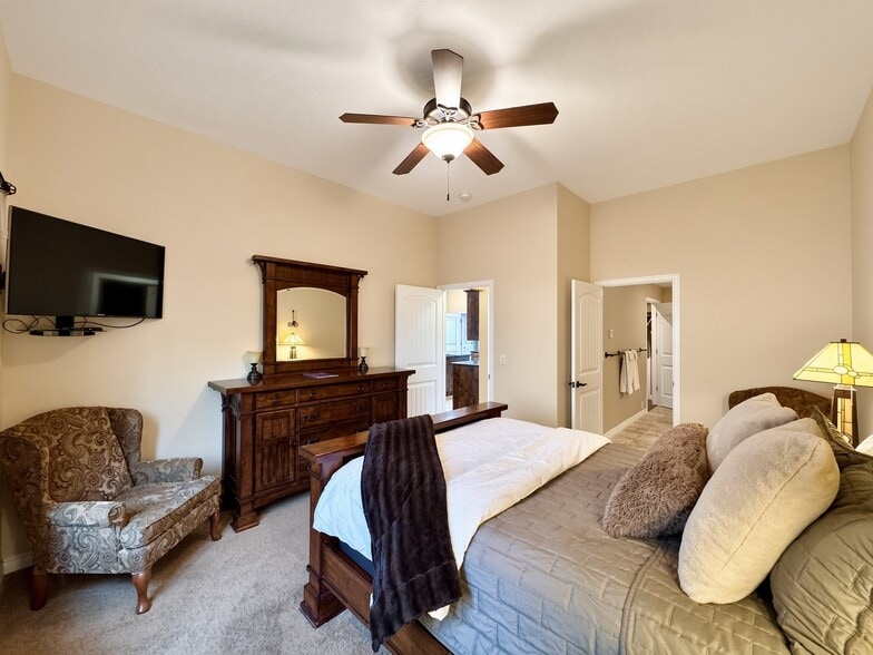 Building Photo - 153 Oakmont Lp