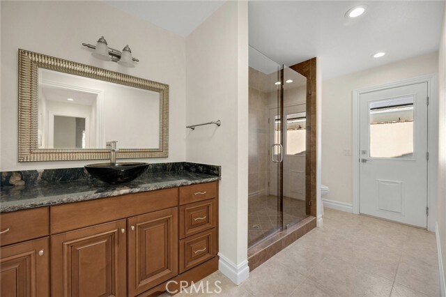 Building Photo - 6042 Foxfield Ln