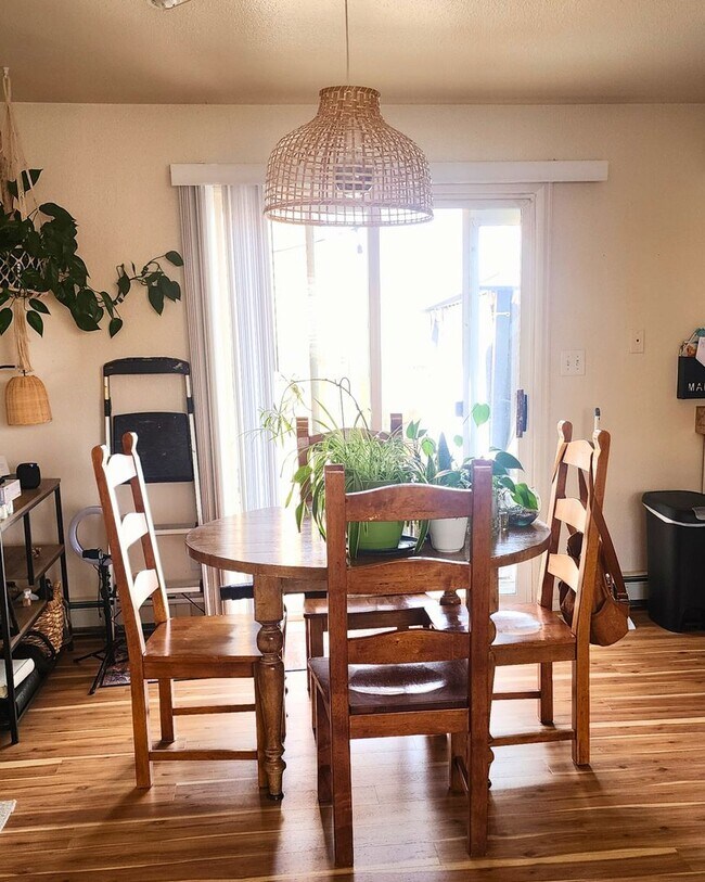 Building Photo - 3 Bed/2 Bath Home in Orchard Mesa with Fen...