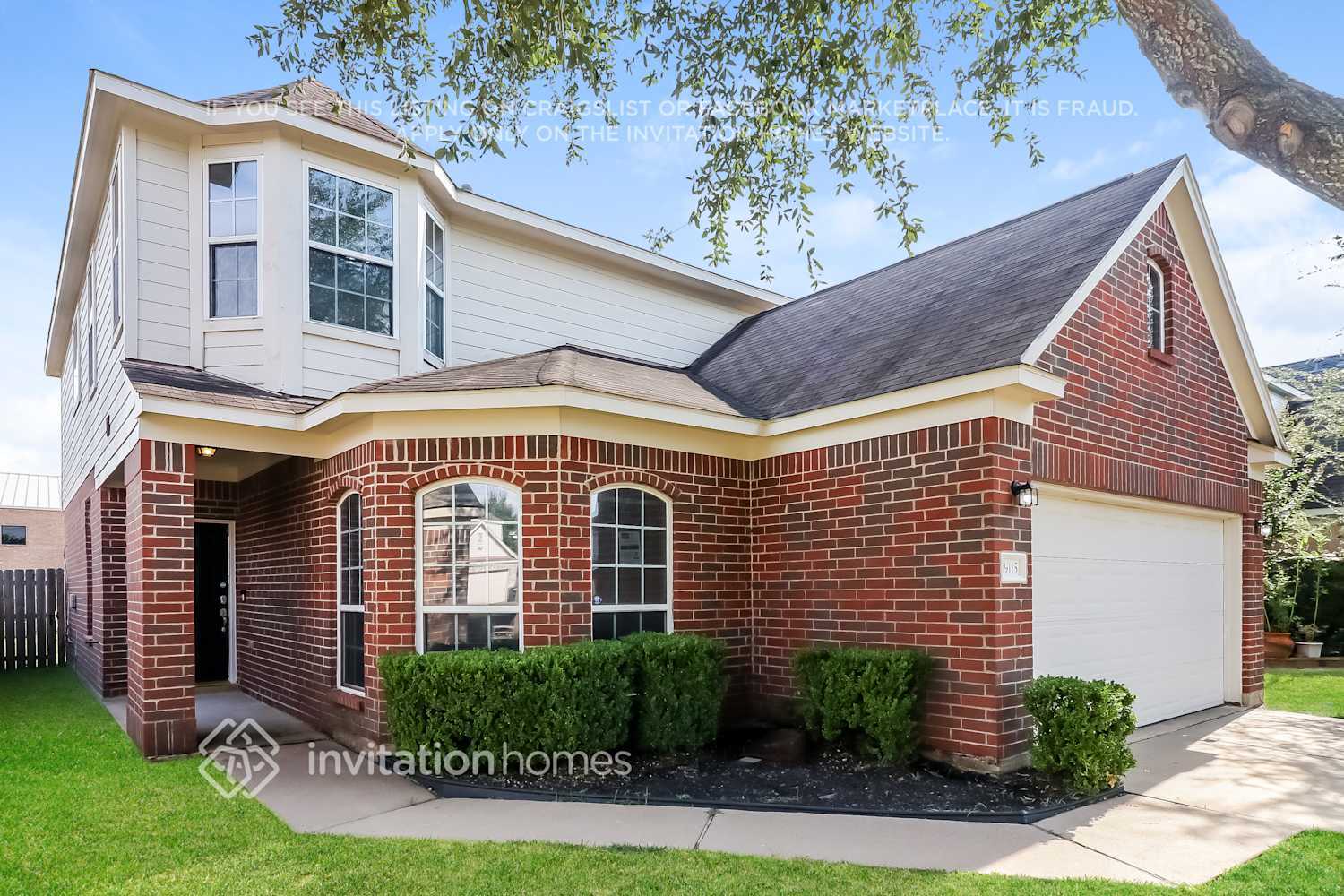 Building Photo - 19115 Badger Ct