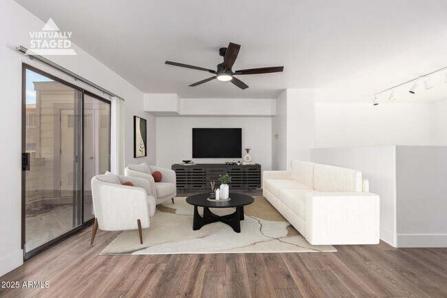 Building Photo - 738 S Beck Ave