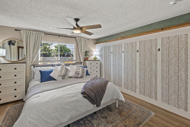 Building Photo - Modern Comfort Meets Charm – Beautifully U...