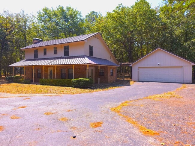 Building Photo - 1330 Private Rd 7905