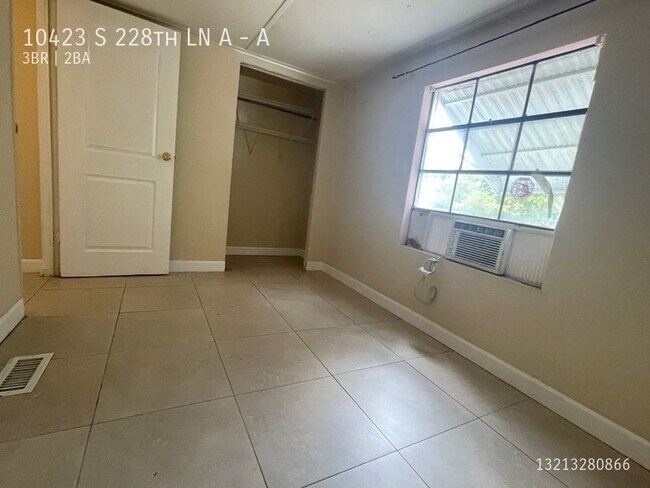 Building Photo - 10423 S 228th Ln