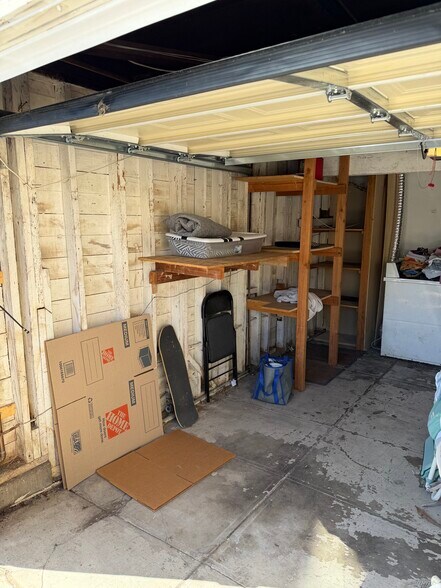 On Site Storage - 315 24th St