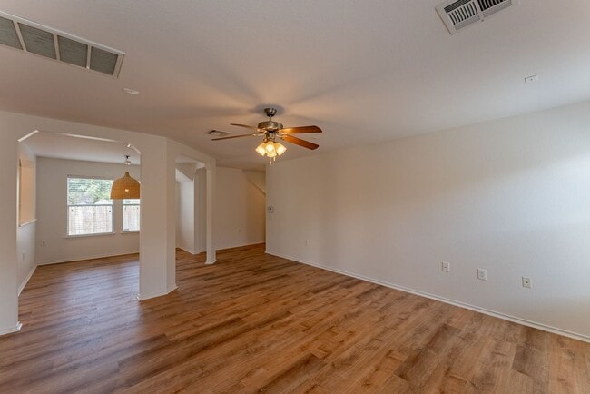 Building Photo - 1225 Anise Dr