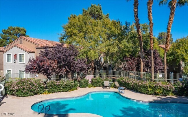 Building Photo - 2121 Sealion Dr