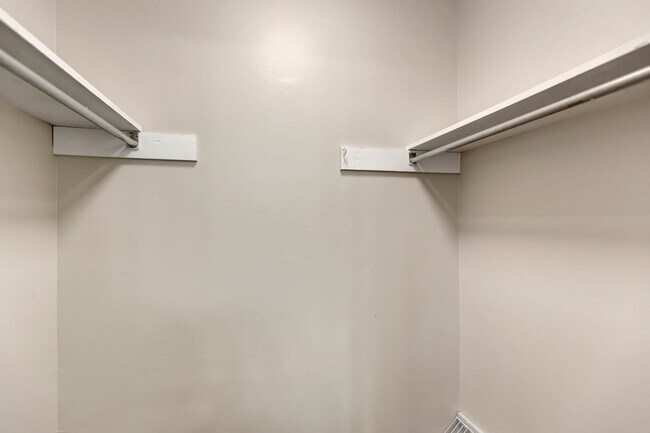 Building Photo - Charming 4-Bedroom, 2-Bath Brick Home with...