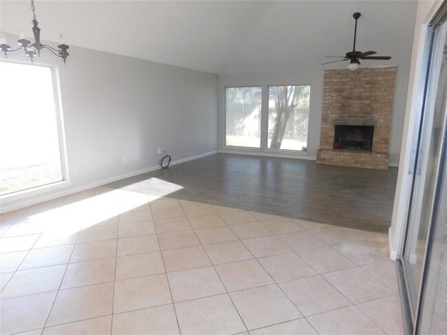 Building Photo - 4510 Hickory Downs Dr