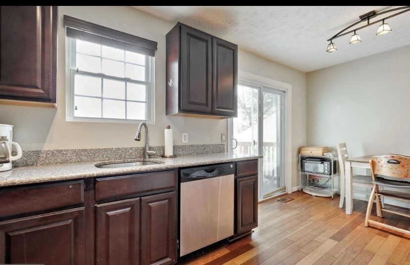 Building Photo - 7867 Pepperbox Lane