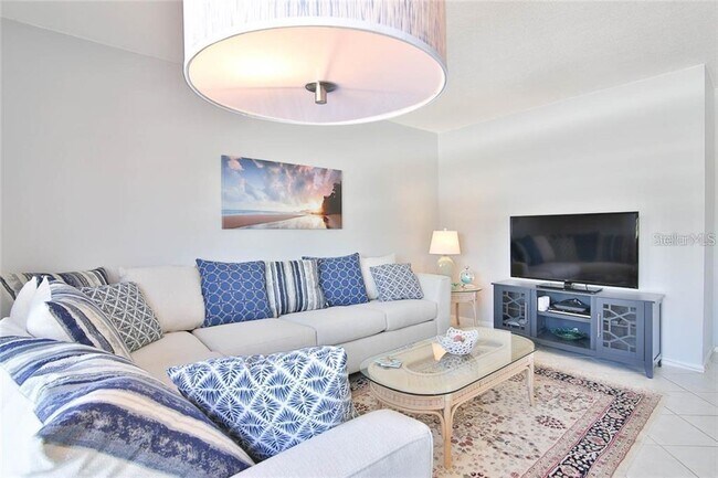 Building Photo - 1700 Benjamin Franklin Dr