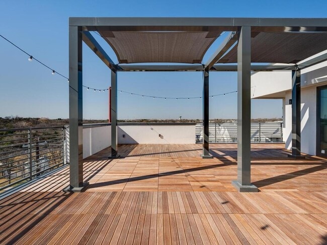 Building Photo - 4801 Springdale Rd