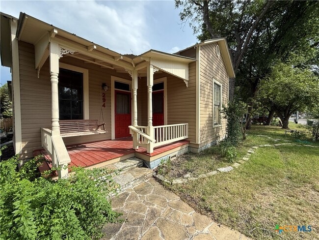 Building Photo - 294 Tolle St
