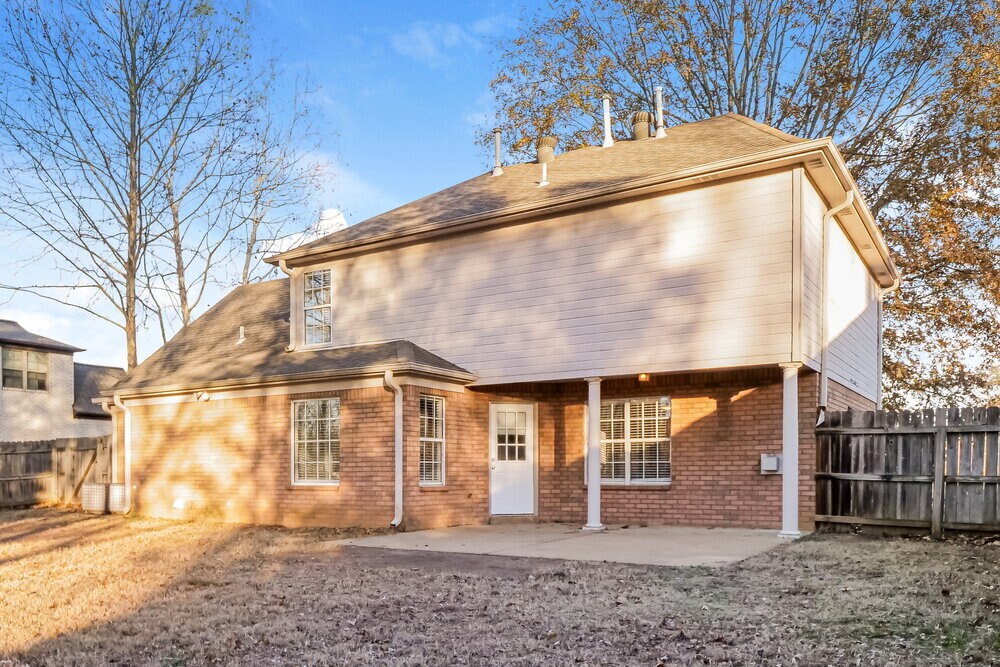 Building Photo - 2351 Mason Dr