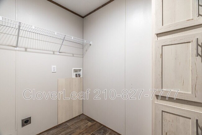 Building Photo - 417 Co Rd 6812