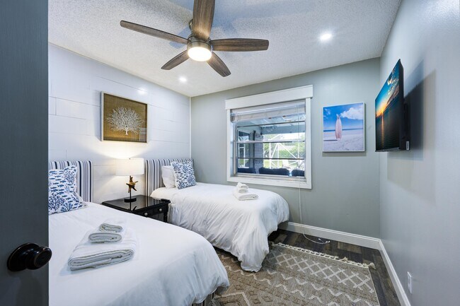 Building Photo - 11577 Anhinga Dr