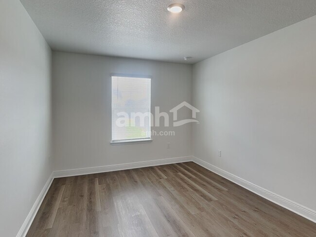 Building Photo - 4823 Rio Grande Cv