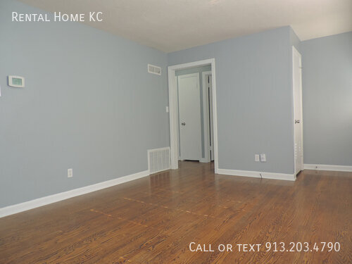 Building Photo - 6325 Santa Fe Dr