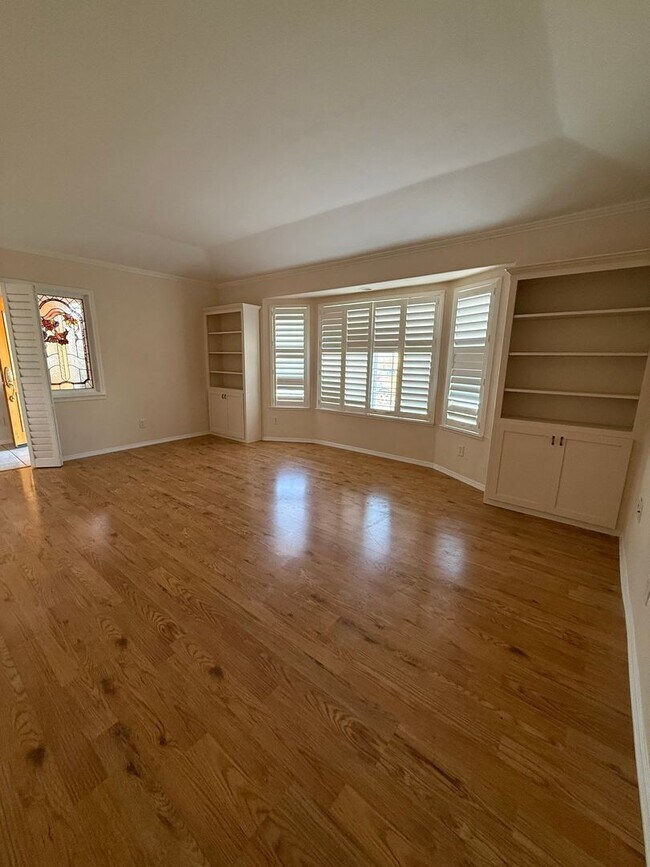 Building Photo - Beautiful 3-bedroom 2 bathroom Home for rent in Madera