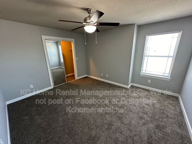Building Photo - 10541 Kane Dr