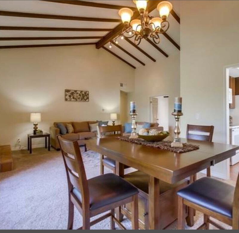 Building Photo - 12054 Caminito Campana