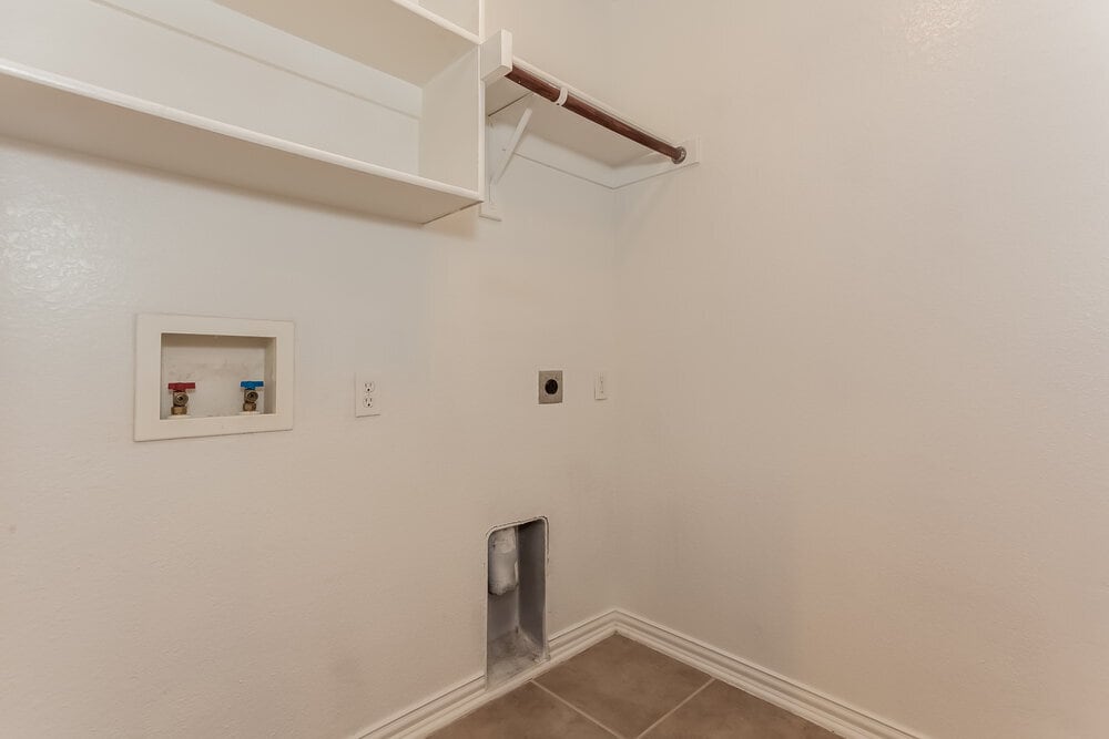 Building Photo - 4613 Daisy Leaf Dr