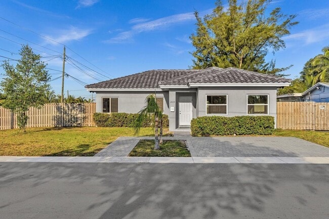 Building Photo - 2019 NW 64th Ave