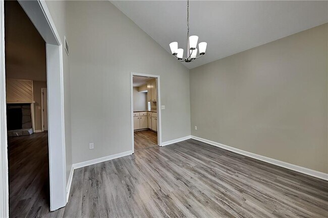 Building Photo - 1341 Rhododendron Dr NW
