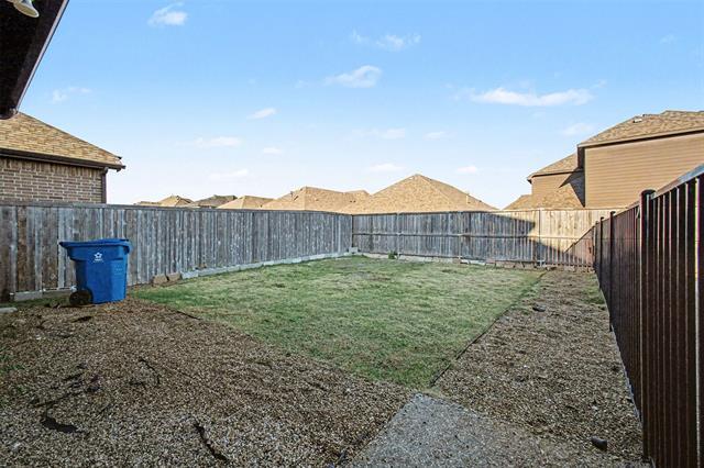 Building Photo - 588 Deverson Dr