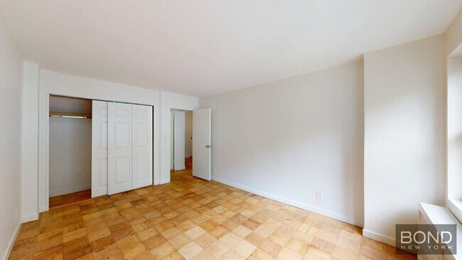 Building Photo - 236 E 36th St